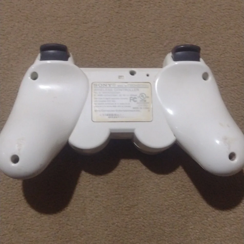 Play Station Controller - Picture 3 of 3
